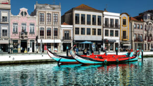Passeio de Barco Moliceiro Aveiro Portugal
